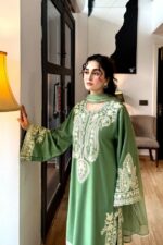 Maryam N Maria - Luxury Lawn Emb With Ready To Wear Chiffon Dupatta - 7306 - Image 4