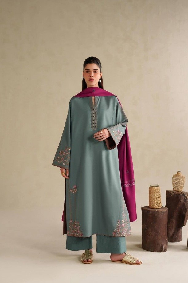 httpsdivinjaipur.comproductsdastaan-e-neelum-a-royal-chronicle-woven-in-midnight-and-gold-suit-41-28.jpg Iznik - 3pcs Lawn Embroidered With Diamond Printed Dupatta - 943 - Image 1